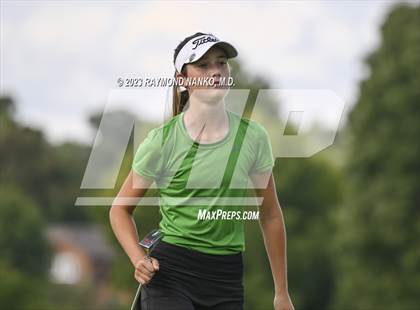 Thumbnail 3 in Yorktown Invitational photogallery.