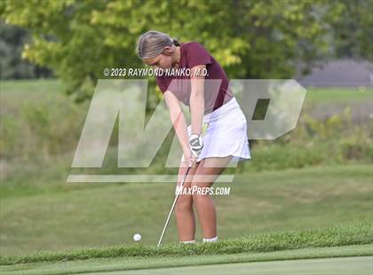 Thumbnail 2 in Yorktown Invitational photogallery.