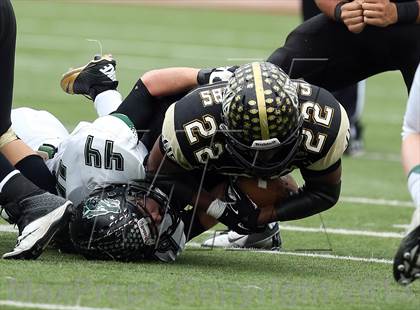 Thumbnail 2 in Cedar Park vs. Calhoun (UIL 4A Division 2 Regional Playoff) photogallery.