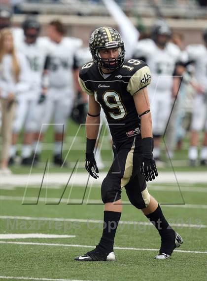 Thumbnail 3 in Cedar Park vs. Calhoun (UIL 4A Division 2 Regional Playoff) photogallery.