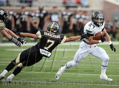 Thumbnail 2 in Cedar Park vs. Calhoun (UIL 4A Division 2 Regional Playoff) photogallery.