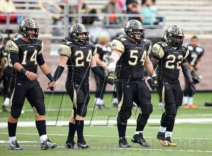 Thumbnail 2 in Cedar Park vs. Calhoun (UIL 4A Division 2 Regional Playoff) photogallery.