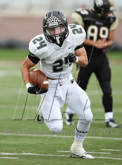 Thumbnail 3 in Cedar Park vs. Calhoun (UIL 4A Division 2 Regional Playoff) photogallery.