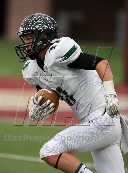 Thumbnail 2 in Cedar Park vs. Calhoun (UIL 4A Division 2 Regional Playoff) photogallery.