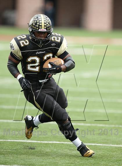 Thumbnail 3 in Cedar Park vs. Calhoun (UIL 4A Division 2 Regional Playoff) photogallery.