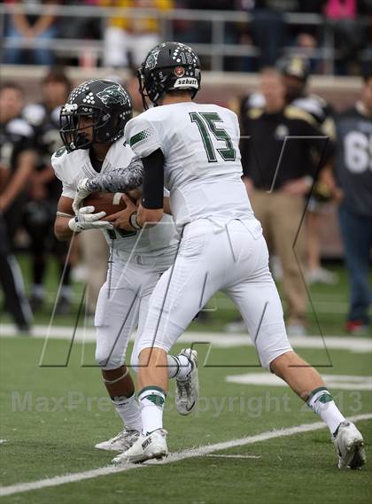 Thumbnail 3 in Cedar Park vs. Calhoun (UIL 4A Division 2 Regional Playoff) photogallery.