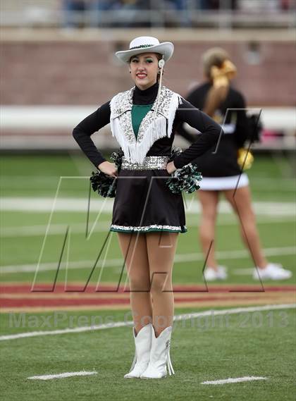 Thumbnail 3 in Cedar Park vs. Calhoun (UIL 4A Division 2 Regional Playoff) photogallery.
