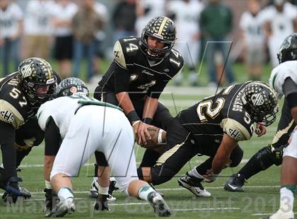 Thumbnail 3 in Cedar Park vs. Calhoun (UIL 4A Division 2 Regional Playoff) photogallery.