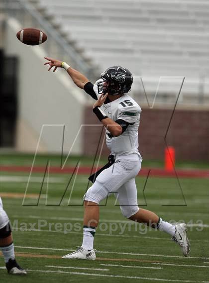 Thumbnail 1 in Cedar Park vs. Calhoun (UIL 4A Division 2 Regional Playoff) photogallery.