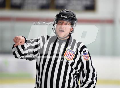 Thumbnail 2 in Lyman Hall/H-K/Coginchaug vs. SWS (Milford Holiday Jamboree) photogallery.