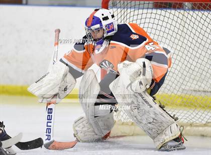 Thumbnail 2 in Lyman Hall/H-K/Coginchaug vs. SWS (Milford Holiday Jamboree) photogallery.