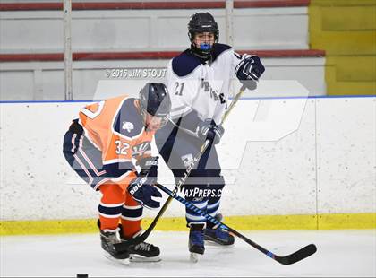 Thumbnail 1 in Lyman Hall/H-K/Coginchaug vs. SWS (Milford Holiday Jamboree) photogallery.
