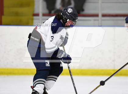 Thumbnail 3 in Lyman Hall/H-K/Coginchaug vs. SWS (Milford Holiday Jamboree) photogallery.