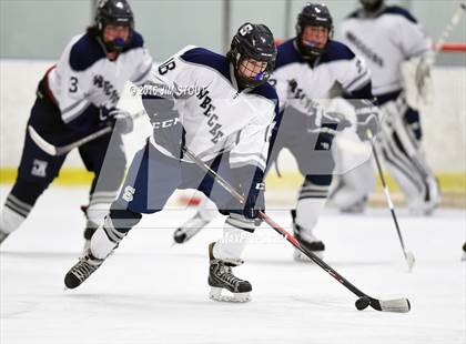 Thumbnail 2 in Lyman Hall/H-K/Coginchaug vs. SWS (Milford Holiday Jamboree) photogallery.