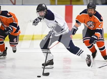 Thumbnail 2 in Lyman Hall/H-K/Coginchaug vs. SWS (Milford Holiday Jamboree) photogallery.