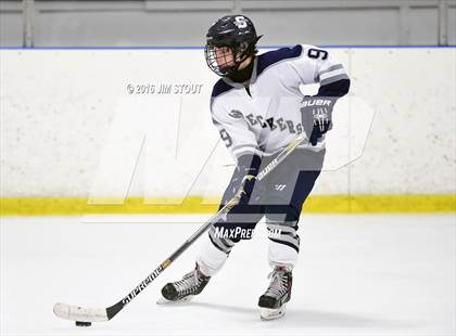 Thumbnail 3 in Lyman Hall/H-K/Coginchaug vs. SWS (Milford Holiday Jamboree) photogallery.