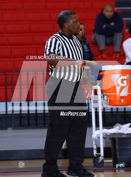 Thumbnail 3 in Centennial vs. Etiwanda (Battle at the Beach) photogallery.