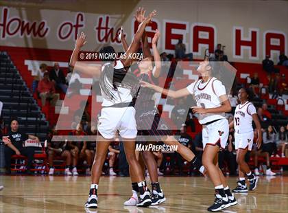 Thumbnail 3 in Centennial vs. Etiwanda (Battle at the Beach) photogallery.