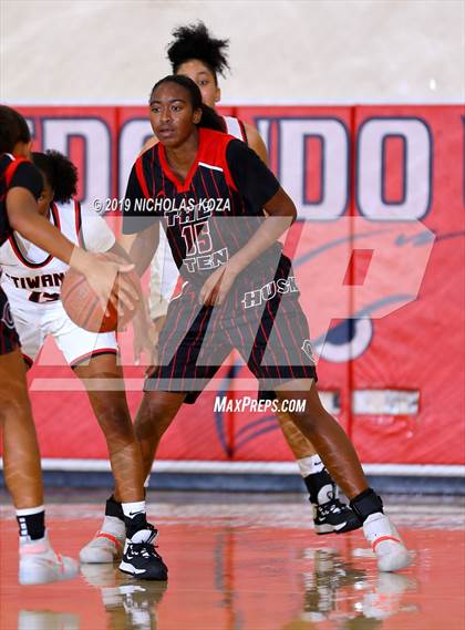 Thumbnail 2 in Centennial vs. Etiwanda (Battle at the Beach) photogallery.