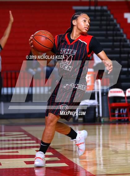 Thumbnail 1 in Centennial vs. Etiwanda (Battle at the Beach) photogallery.