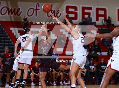 Thumbnail 2 in Centennial vs. Etiwanda (Battle at the Beach) photogallery.
