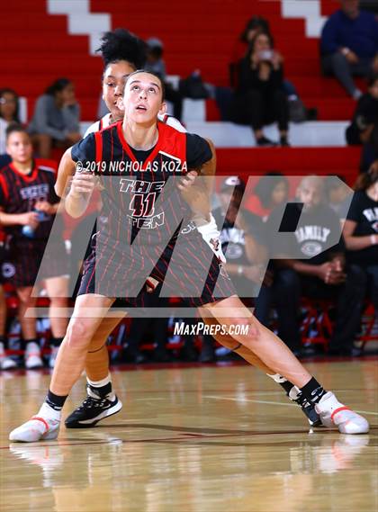 Thumbnail 2 in Centennial vs. Etiwanda (Battle at the Beach) photogallery.