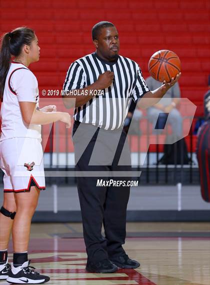 Thumbnail 2 in Centennial vs. Etiwanda (Battle at the Beach) photogallery.