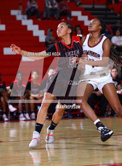 Thumbnail 2 in Centennial vs. Etiwanda (Battle at the Beach) photogallery.