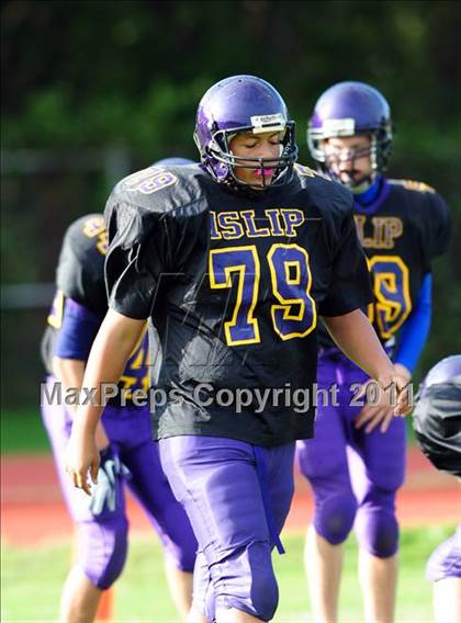 Thumbnail 2 in Sayville @ Islip photogallery.
