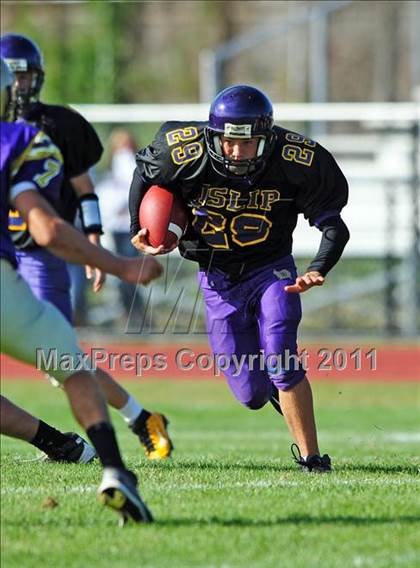 Thumbnail 1 in Sayville @ Islip photogallery.