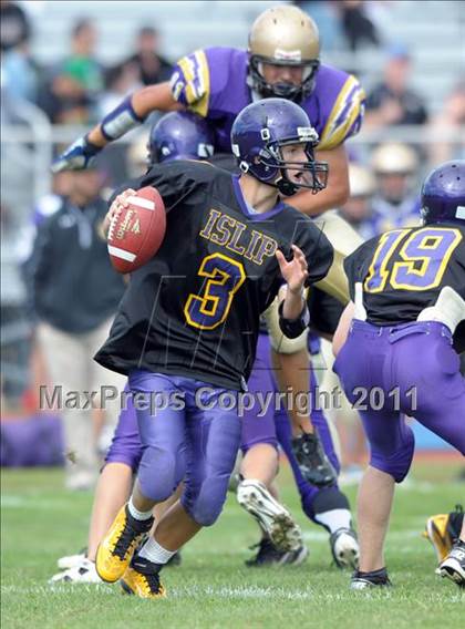 Thumbnail 3 in Sayville @ Islip photogallery.