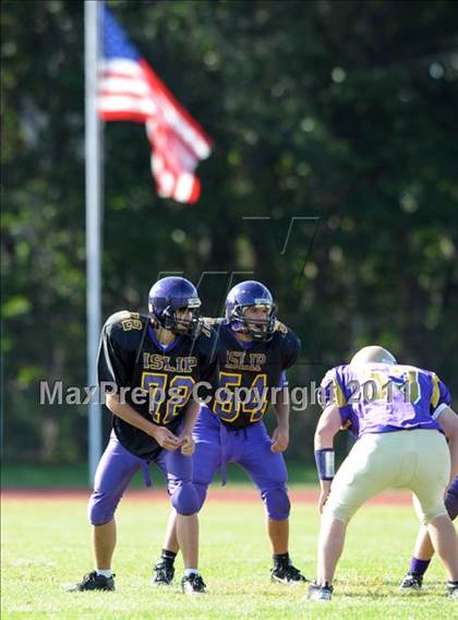 Thumbnail 1 in Sayville @ Islip photogallery.