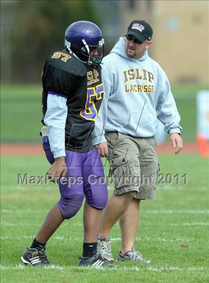Thumbnail 1 in Sayville @ Islip photogallery.
