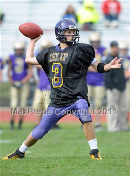 Thumbnail 2 in Sayville @ Islip photogallery.