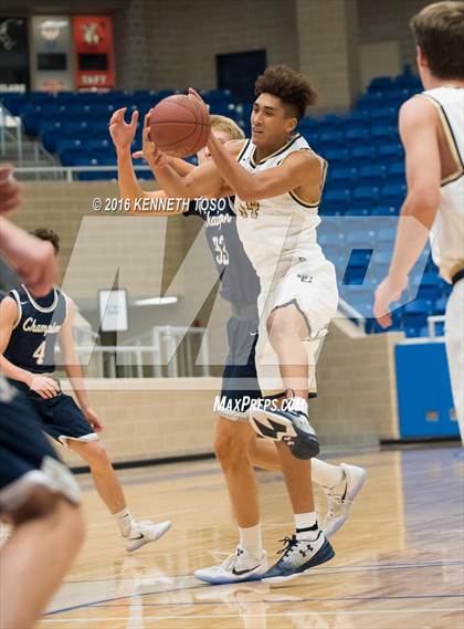 Thumbnail 2 in Boerne-Champion vs. O'Connor photogallery.