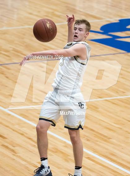 Thumbnail 3 in Boerne-Champion vs. O'Connor photogallery.