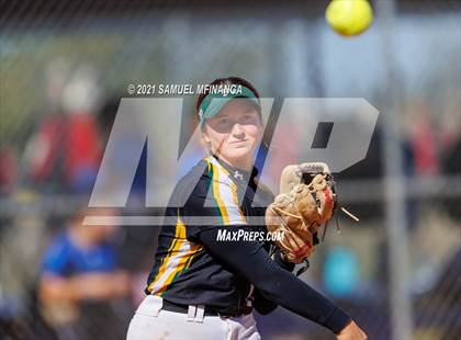 Thumbnail 3 in Marian vs. Pius X photogallery.