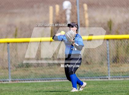 Thumbnail 1 in Marian vs. Pius X photogallery.