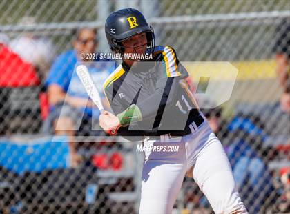 Thumbnail 1 in Marian vs. Pius X photogallery.
