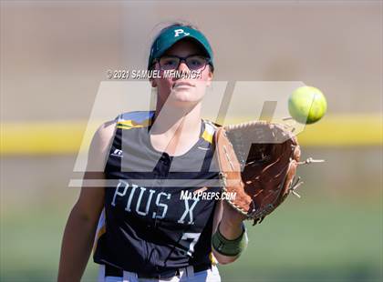 Thumbnail 3 in Marian vs. Pius X photogallery.
