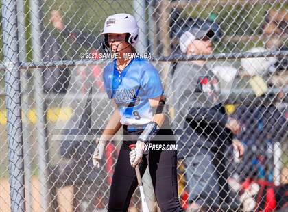 Thumbnail 2 in Marian vs. Pius X photogallery.
