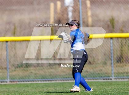 Thumbnail 3 in Marian vs. Pius X photogallery.
