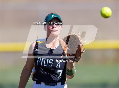 Thumbnail 2 in Marian vs. Pius X photogallery.