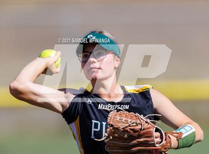 Thumbnail 1 in Marian vs. Pius X photogallery.