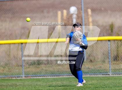 Thumbnail 3 in Marian vs. Pius X photogallery.