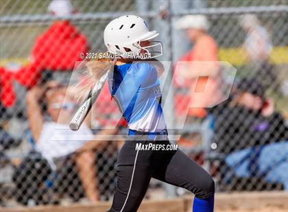 Thumbnail 2 in Marian vs. Pius X photogallery.