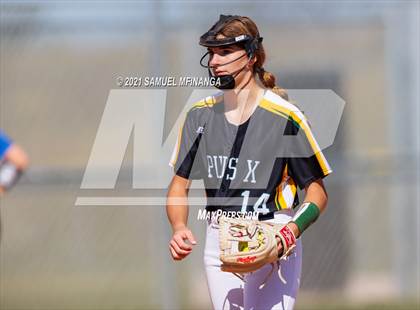 Thumbnail 2 in Marian vs. Pius X photogallery.