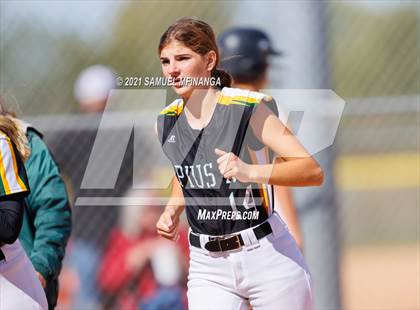 Thumbnail 1 in Marian vs. Pius X photogallery.