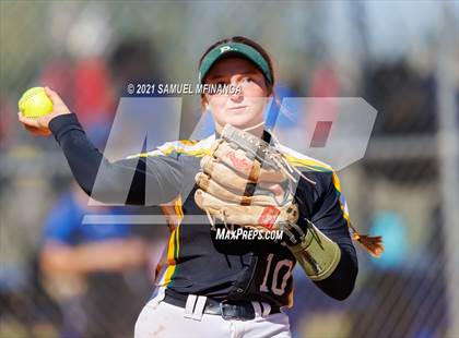 Thumbnail 3 in Marian vs. Pius X photogallery.