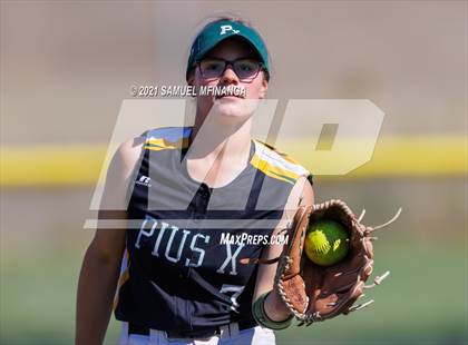 Thumbnail 1 in Marian vs. Pius X photogallery.